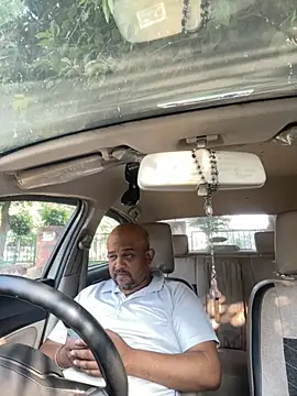 Snapshot of Dick_6inches chatting on October 26, 3:30 am Dick 6inches online show from October 26, 3:30 am