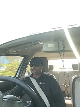 Dick 6inches online show from November 5, 6:26 am