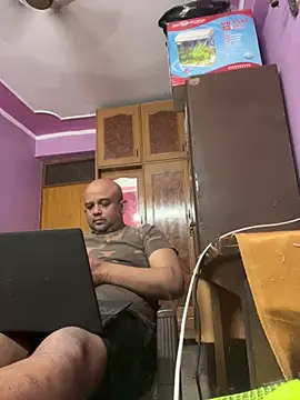 Dick 6inches online show from April 21, 7:36 am