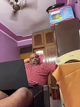 Dick 6inches online show from June 16, 9:11 am