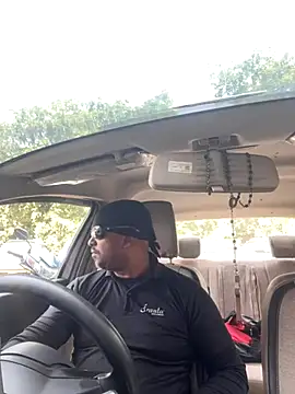 Snapshot of Dick_6inches chatting on October 17, 6:39 am Dick 6inches online show from October 17, 6:39 am