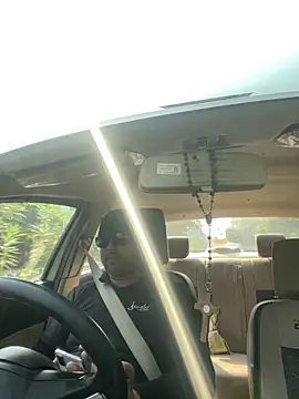 Snapshot of Dick_6inches chatting on October 15, 4:31 am Dick 6inches online show from October 15, 4:31 am