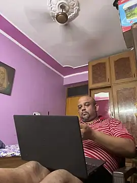 Dick 6inches online show from August 6, 7:36 am