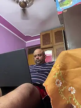 Dick 6inches online show from July 25, 8:00 am