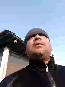 Snapshot of Dick_6inches chatting on February 5, 3:02 am Dick 6inches online show from February 5, 3:02 am
