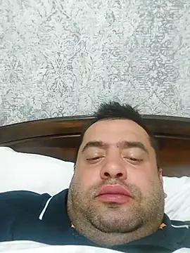 SwimmingDew1 online show from April 26, 9:11 pm