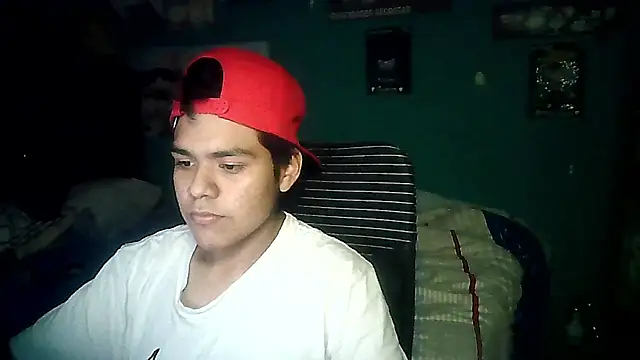 Snapshot of Valesh20 chatting on September 24, 11:47 pm Valesh20 online show from September 24, 11:47 pm