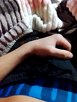 Uriel1615 online show from April 10, 4:14 pm