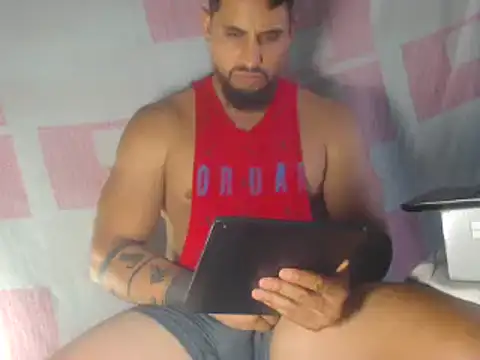 Snapshot of sebasx412 chatting on October 24, 9:27 pm sebasx412 online show from October 24, 9:27 pm