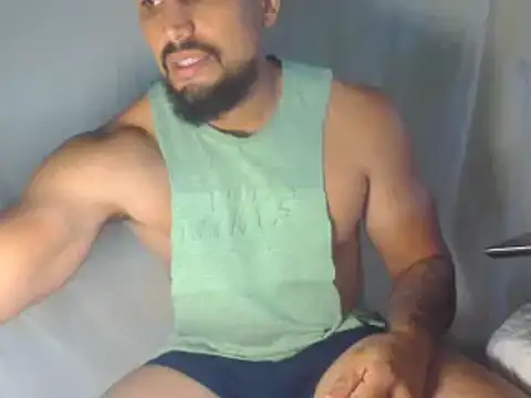 Snapshot of sebasx412 chatting on January 22, 8:49 pm sebasx412 online show from January 22, 8:49 pm
