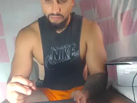 Snapshot of sebasx412 chatting on October 23, 9:07 pm sebasx412 online show from October 23, 9:07 pm