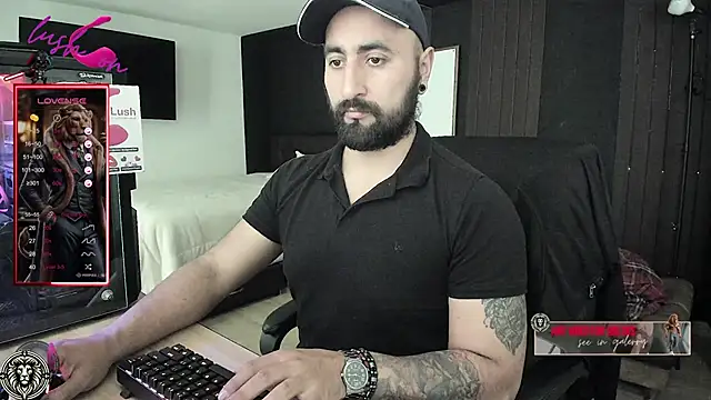 Snapshot of Leon_1234 chatting on March 7, 8:00 pm Leon 1234 online show from March 7, 8:00 pm