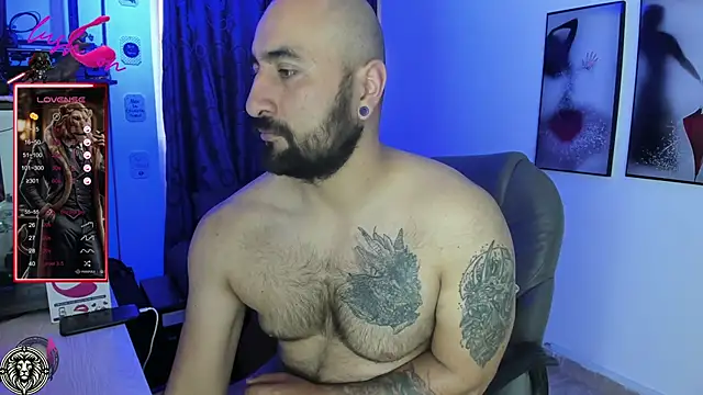 Snapshot of Leon_1234 chatting on February 25, 2:33 pm Leon 1234 online show from February 25, 2:33 pm