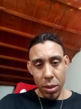 Williamjamess95 online show from January 1, 12:00 pm
