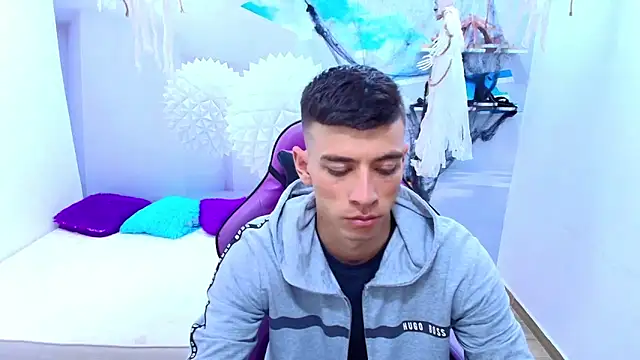 Snapshot of DEIBY_BABY chatting on October 27, 6:43 pm DEIBY BABY online show from October 27, 6:43 pm