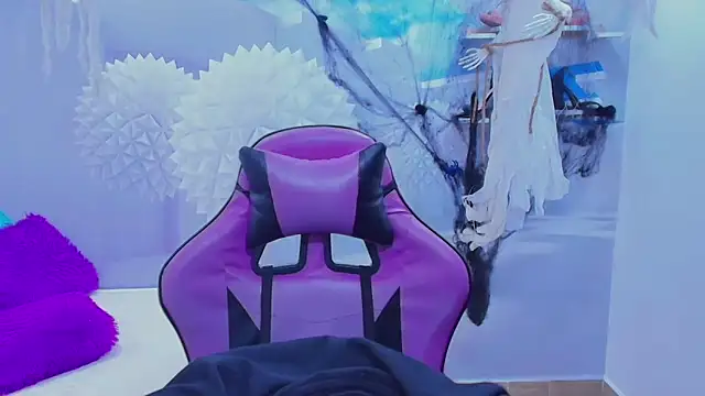 Snapshot of DEIBY_BABY chatting on November 2, 1:10 am DEIBY BABY online show from November 2, 1:10 am