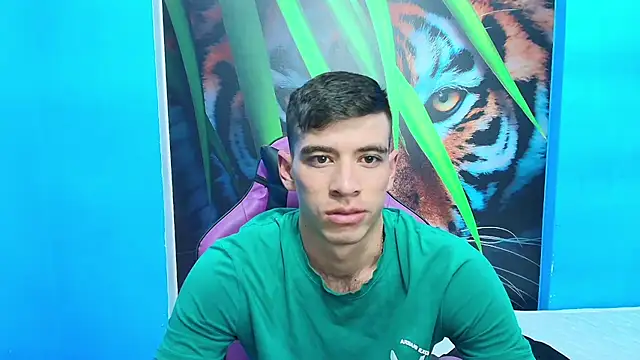 Snapshot of DEIBY_BABY chatting on March 8, 12:42 am DEIBY BABY online show from March 8, 12:42 am