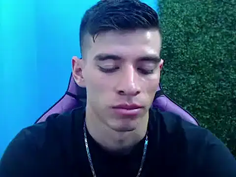 Snapshot of DEIBY_BABY chatting on December 9, 9:01 pm DEIBY BABY online show from December 9, 9:01 pm