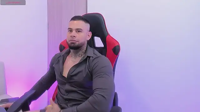 jeanpi01 online show from April 4, 3:47 am