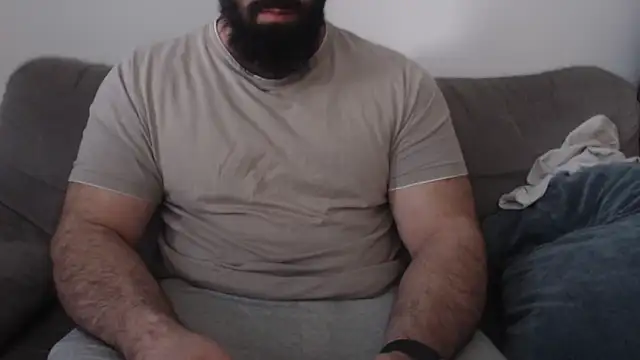 hugemachohandsome online show from April 21, 5:46 am