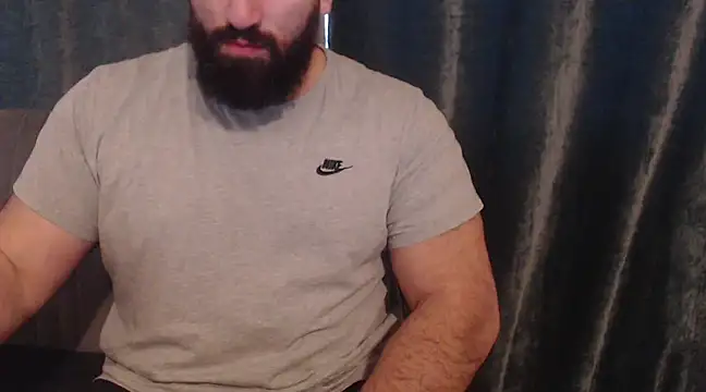 Snapshot of hugemachohandsome chatting on January 29, 9:44 am hugemachohandsome online show from January 29, 9:44 am