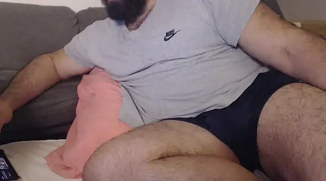 Snapshot of hugemachohandsome chatting on December 22, 12:39 am hugemachohandsome online show from December 22, 12:39 am