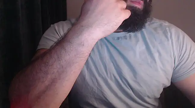 Snapshot of hugemachohandsome chatting on March 7, 10:10 pm hugemachohandsome online show from March 7, 10:10 pm