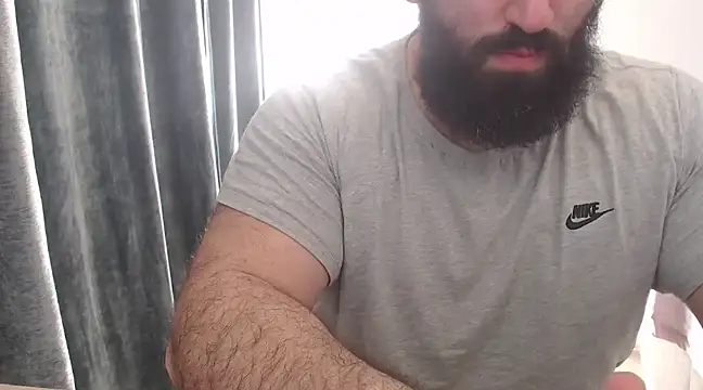 Snapshot of hugemachohandsome chatting on March 4, 1:17 pm hugemachohandsome online show from March 4, 1:17 pm