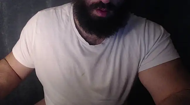 Snapshot of hugemachohandsome chatting on January 16, 12:34 am hugemachohandsome online show from January 16, 12:34 am