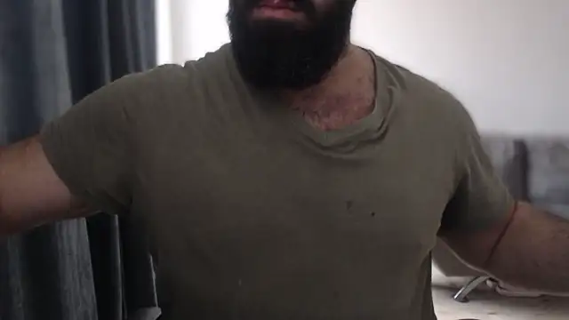 Snapshot of hugemachohandsome chatting on November 1, 8:29 am hugemachohandsome online show from November 1, 8:29 am