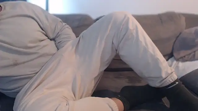 hugemachohandsome online show from February 22, 9:21 am