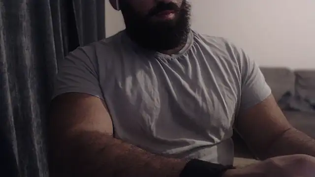 Snapshot of hugemachohandsome chatting on October 14, 9:44 pm hugemachohandsome online show from October 14, 9:44 pm