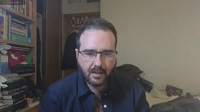 Snapshot of curiosillo83 chatting on February 25, 1:41 am curiosillo83 online show from February 25, 1:41 am