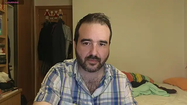 Snapshot of curiosillo83 chatting on September 20, 1:00 pm curiosillo83 online show from September 20, 1:00 pm
