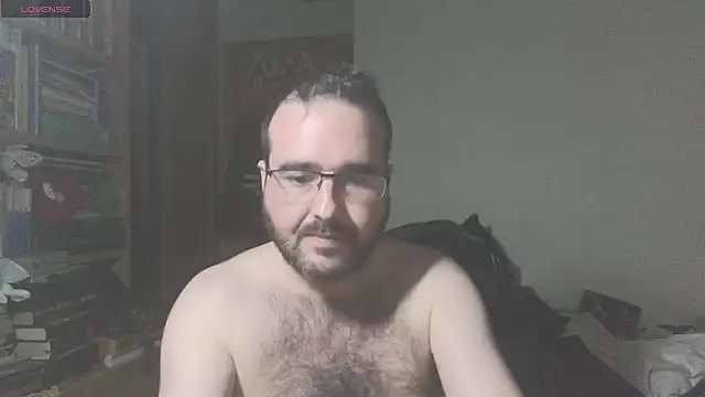 Snapshot of curiosillo83 chatting on February 19, 2:23 am curiosillo83 online show from February 19, 2:23 am