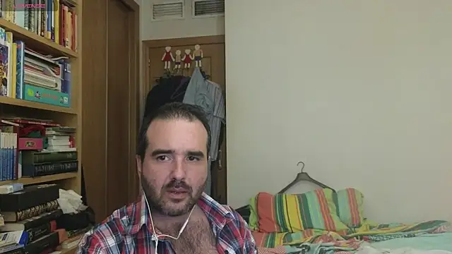 Snapshot of curiosillo83 chatting on September 13, 4:19 pm curiosillo83 online show from September 13, 4:19 pm