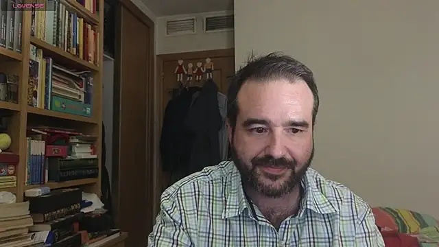 Snapshot of curiosillo83 chatting on September 26, 4:48 pm curiosillo83 online show from September 26, 4:48 pm