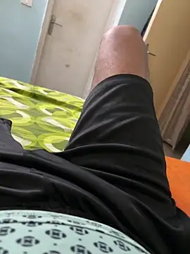 yourheroforfun online show from April 27, 6:35 pm