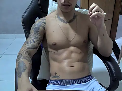 Gust027 online show from May 14, 1:58 am