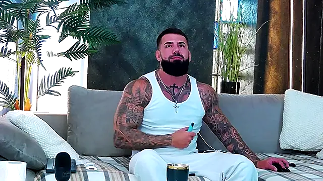 Snapshot of masterkingofmusclee chatting on September 18, 8:49 am masterkingofmusclee online show from September 18, 8:49 am