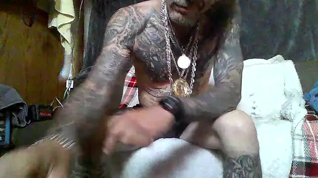 deepstroker42071 online show from March 22, 10:15 pm