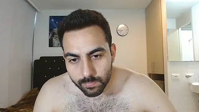 omarmohammedhot2 online show from December 11, 8:38 pm