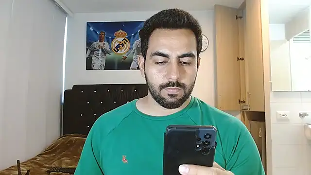 omarmohammedhot2 online show from January 17, 2:50 pm