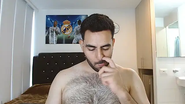 omarmohammedhot2 online show from March 5, 2:34 pm