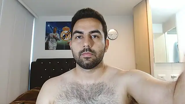 omarmohammedhot2 online show from December 18, 2:06 pm