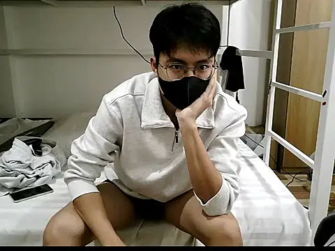 Gwencloudy online show from January 8, 7:02 am