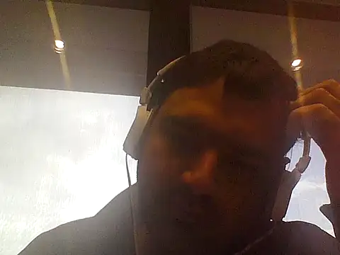 JohnBond009 online show from March 26, 9:46 am