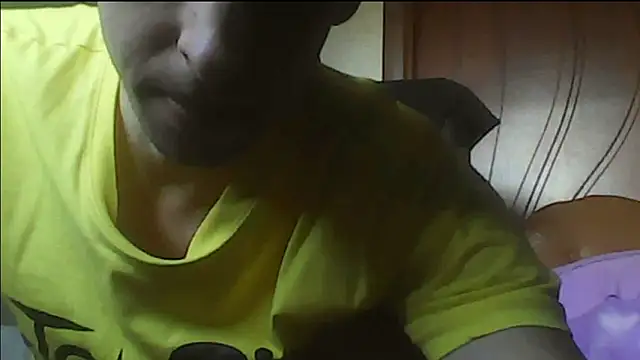 Snapshot of Yrikos1 chatting on October 26, 12:40 pm Yrikos1 online show from October 26, 12:40 pm