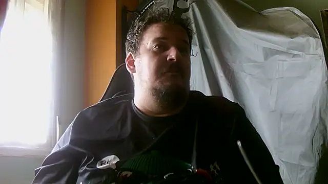 porkorossy online show from May 8, 9:43 am