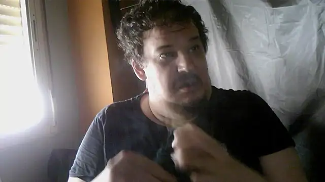 Snapshot of porkorossy chatting on September 28, 8:34 am porkorossy online show from September 28, 8:34 am